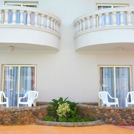 Отель Hawaii Riviera Club Aqua Park - Families And Couples Only Хургада Экстерьер фото
